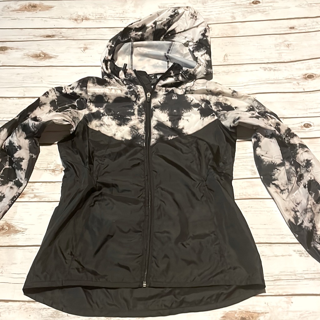 Redfox Jacket Size Medium